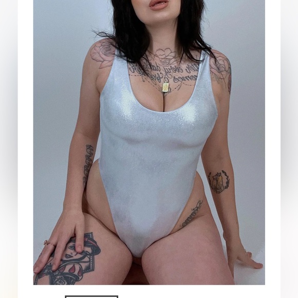 Sincerely devoted handmade swimsuit size medium in style Ariel - Picture 3 of 4